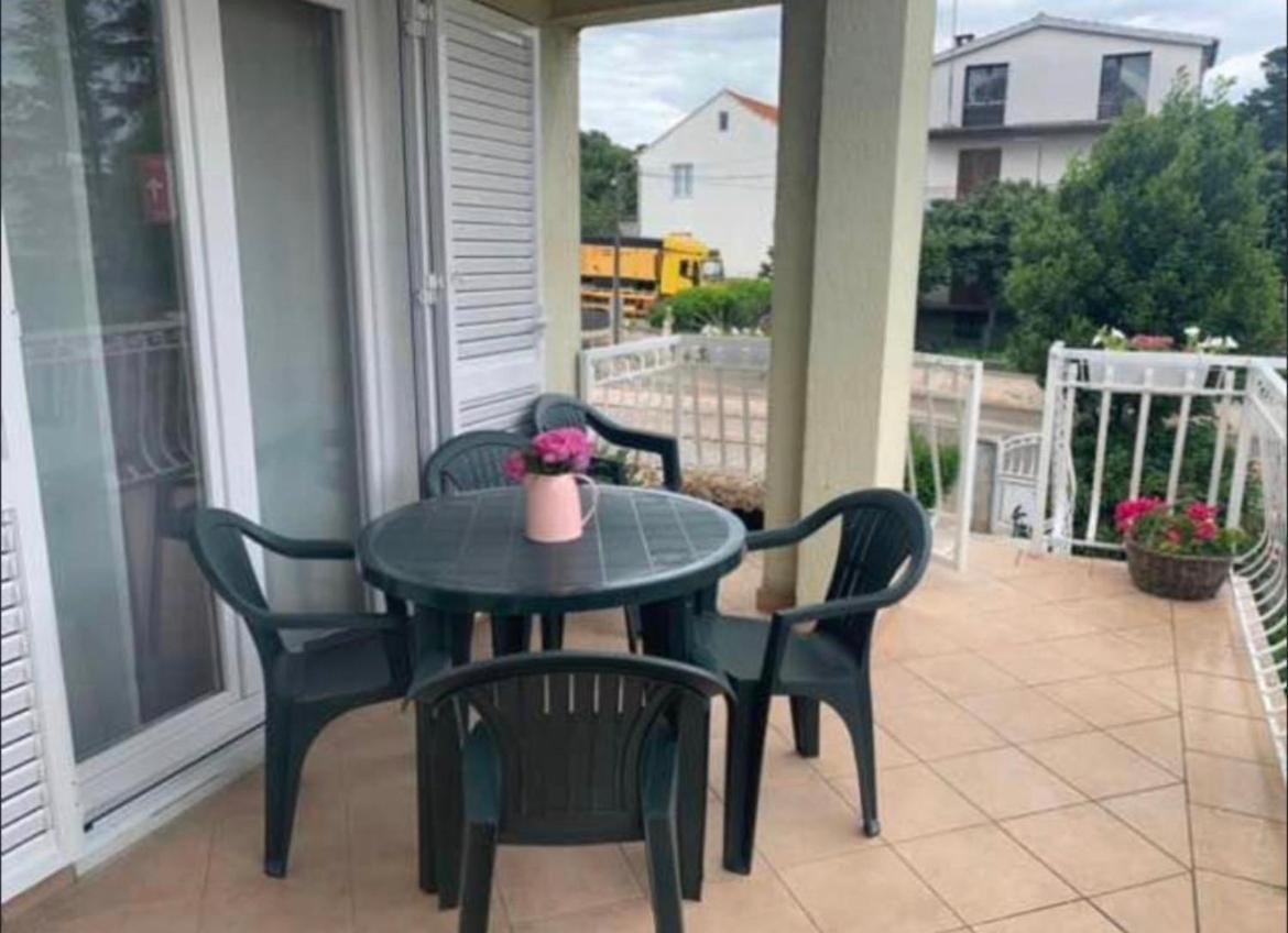 Apartament Apartman Kurtov Pakoštane Zewnętrze zdjęcie